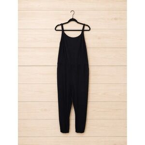 Torrid Black Sleeveless Athleisure Jumpsuit Pockets Tapered Leg Size 2 2X